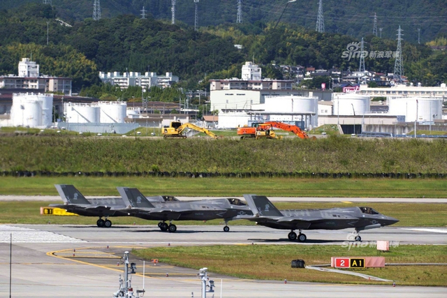 美军公开驻日本基地F35B猛图