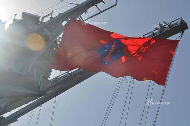 美舰擅入中国西沙领海挑衅 中国歼11B紧急升空应对