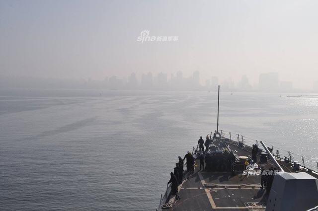 美舰擅入中国西沙领海挑衅 中国歼11B紧急升空应对