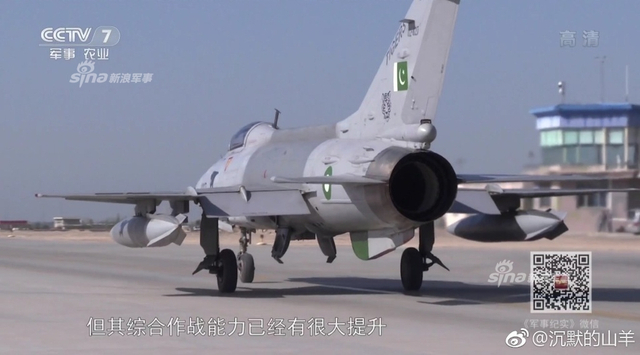 2架歼11B与歼7外贸型打成平手！中国和巴铁攻防演练