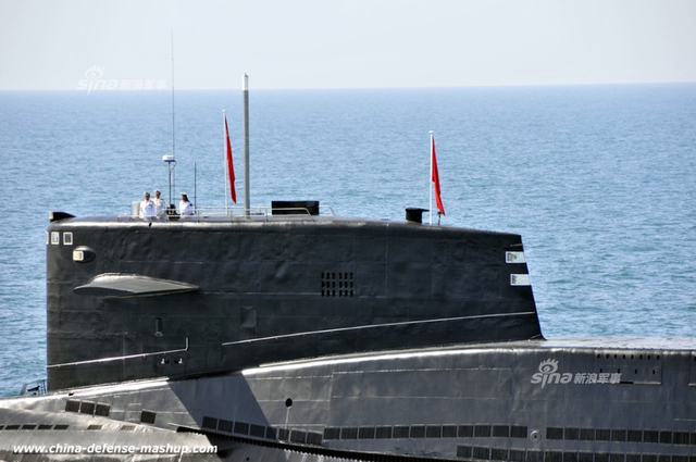 20年唯一核反击!092战略核潜艇导弹齐射CG想象图