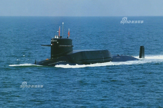 20年唯一核反击!092战略核潜艇导弹齐射CG想象图