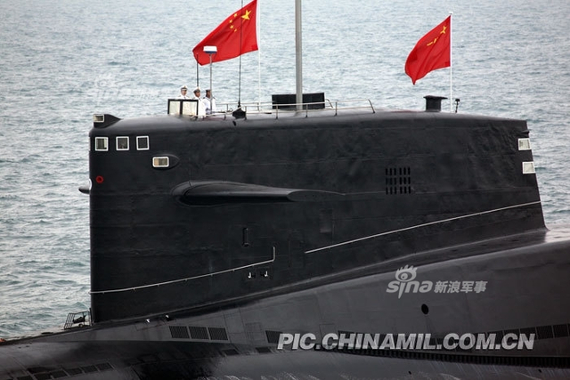 20年唯一核反击!092战略核潜艇导弹齐射CG想象图