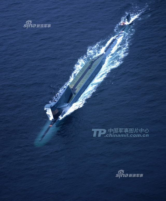 20年唯一核反击!092战略核潜艇导弹齐射CG想象图