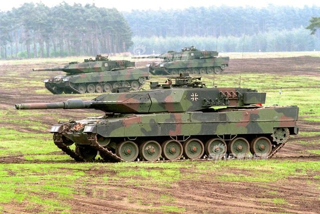 强大德军废了?只有95辆坦克能用 还不如冷战零头