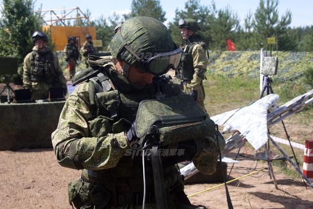 叙利亚战场出现大量的奇葩装备！让俄军也跟风使用