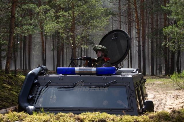 叙利亚战场出现大量的奇葩装备！让俄军也跟风使用