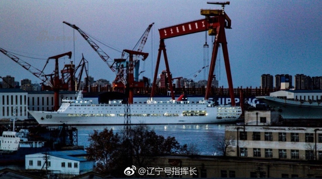 一天一汇报！我国产002型航母舰岛很多手架都拆掉了