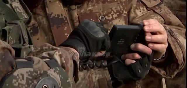 中国的一杆大枪备受青睐 解放军特战兵表示娴熟使用