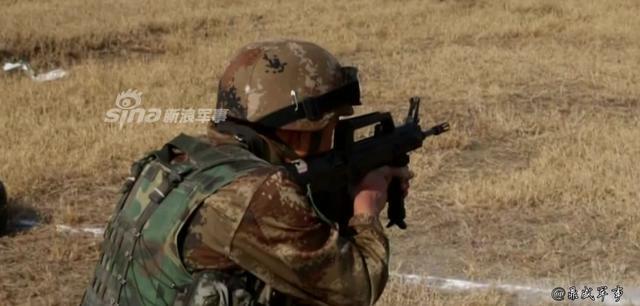 解放军的特种兵用95枪后都说好