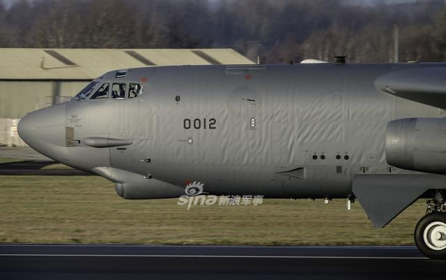 中国现在仍没有能与它抗衡的机型 美国B52部署欧洲