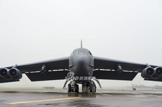 中国现在仍没有能与它抗衡的机型 美国B52部署欧洲