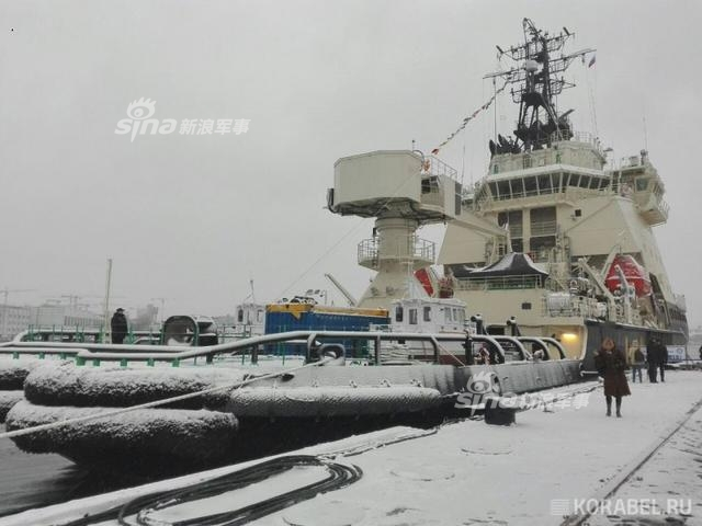 俄海军接收新型破冰船 和美国夺取北极更添胜算