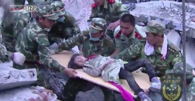 强悍!武警部队2017宣传片 反恐作战画面曝光