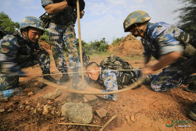 知道特种兵 但你了解中国海军陆战队两栖侦察兵吗？