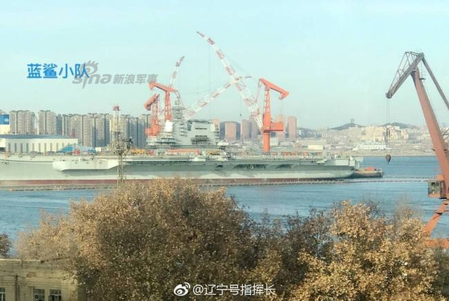 一天一汇报！我国产002型航母舰岛很多手架都拆掉了