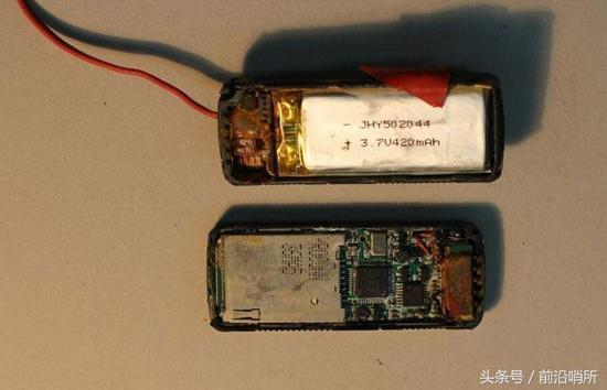 图为“海鹰”-10上的中国聚和源公司生产的电池