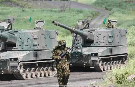 图为99式155毫米榴弹炮，该炮的技术水平和服役年限决定了它暂时不会退役。