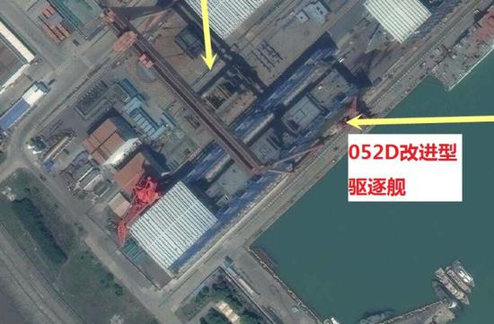 052D改进型导弹驱逐舰疑似亮相。图片来自南海研究论坛，感谢发布者。