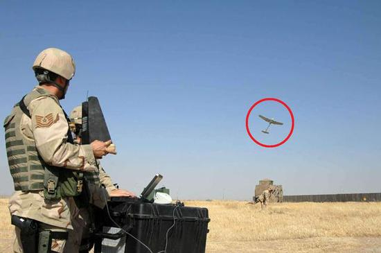美军出动战场监视无人机。