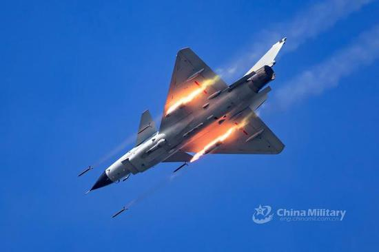 图片：空军将派出歼-10A参赛，军网英文站 图片