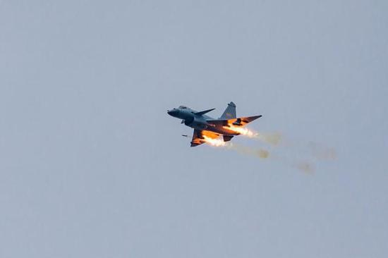 图片：航空飞镖更多的是考验飞行员基本素质