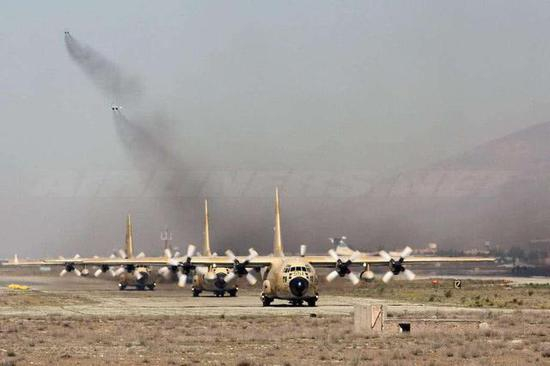 C130运输机