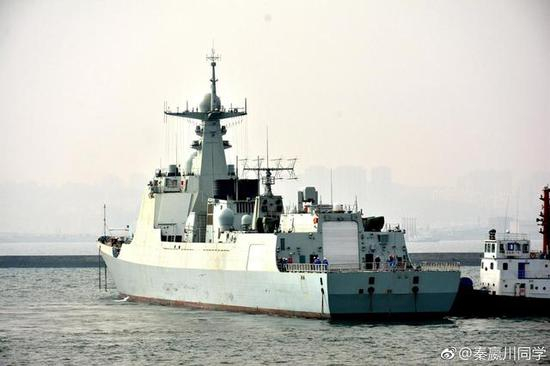 图片：052D后桅的517B米波雷达很“复古”