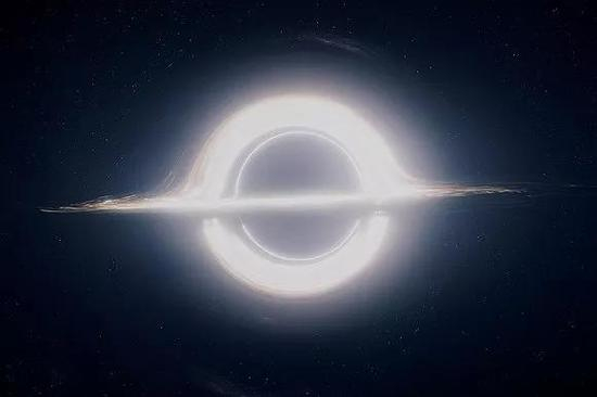 电影《星际穿越》中的黑洞&nbsp;图片来源：Wired