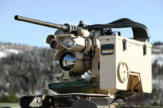 ▲M1A2坦克上配置的遥控武器站