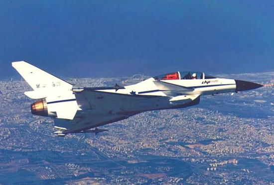 以色列LAVi战斗机