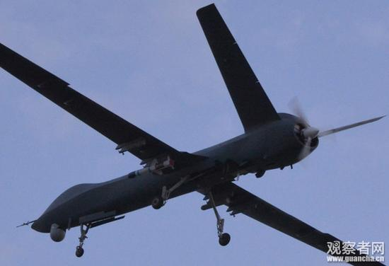 挂载新型空地导弹的彩虹5无人机（图片来源：观察者网独家）