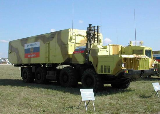 俄罗斯的维修保障车辆，大多都这种个头，太重太大，空运困难