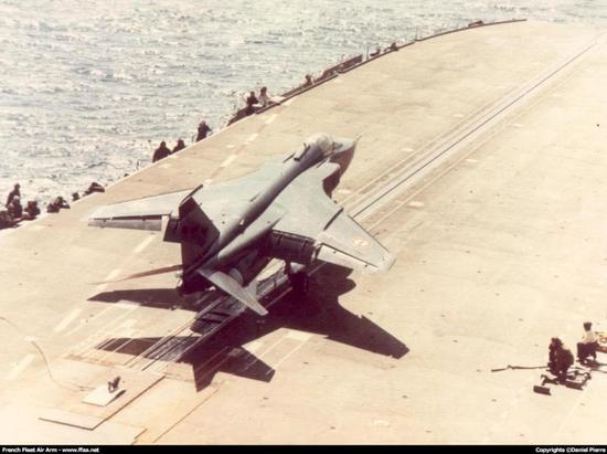 图片：弹射起飞测试