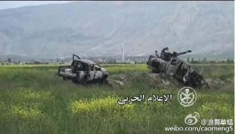 俄罗斯空军出动轰炸了攻击加比平原的东突与基地组织，图为被炸毁的基地皮卡