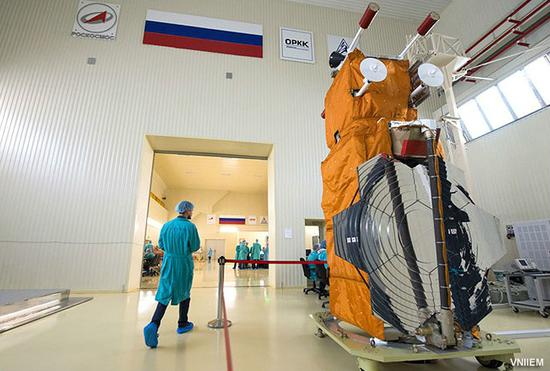 米哈伊尔·罗蒙诺索夫科研卫星
