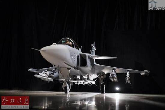 “鹰狮-E”战机