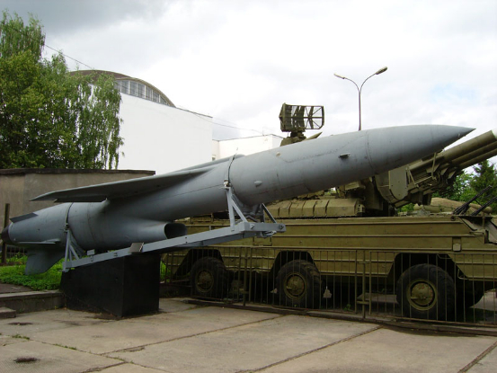 比雄风3大得多的“柚子”在战斗部没有引爆的情况下，也未对乌克兰货轮造成致命伤害