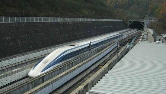 日本超导磁悬浮列车