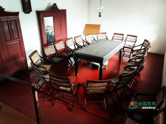 遵义会议会址内景。