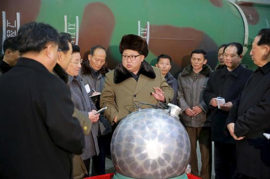 金正恩视察朝鲜核导研究成果（资料图）