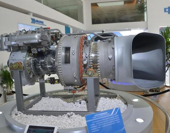 涡轴-10发动机模型首次展示