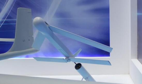 航天科技集团9院带来的彩虹-902巡飞弹\无人机