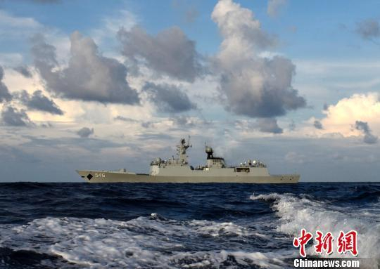 资料图：参加东盟防长扩大会海上安全演习的中国海军盐城舰