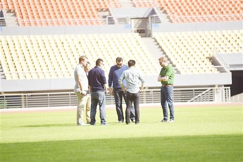  冰岛足协正在南宁考察