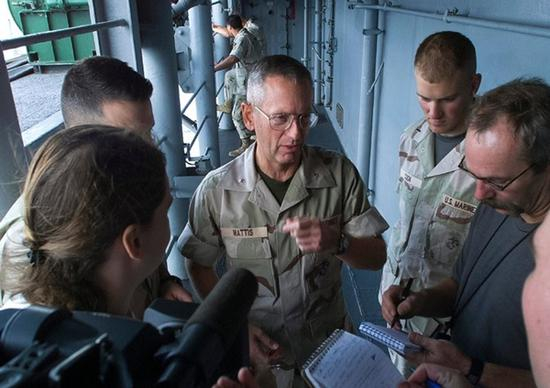  提名国防部长马蒂斯 