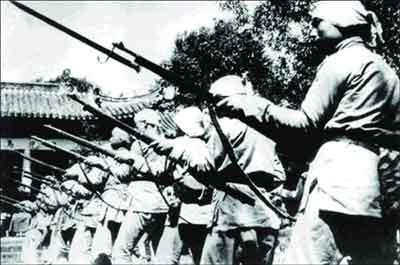 　　八路军游击队战士 资料图