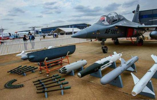 赞比亚空军“猎鹰”配套空地武器及反舰导弹所展示的多用途作战能力