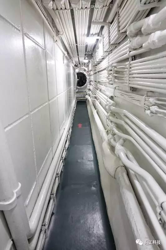 　　图注：反应堆舱