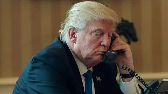 原标题：特朗普与关岛总督通电话：你们是安全的 我就想打电话问候一下